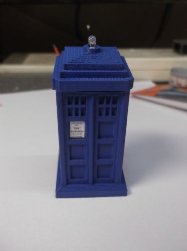 O Scale Police Box with Flashing Blue Light